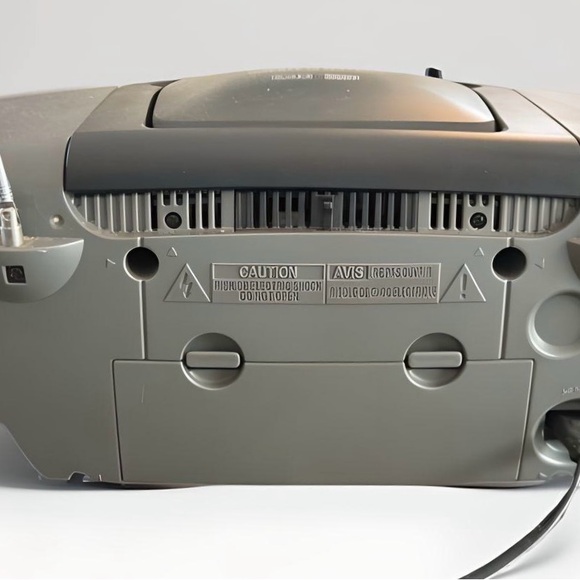 Philips Silver Portable CD Player with AM/FM Radio - Picture 3 of 3